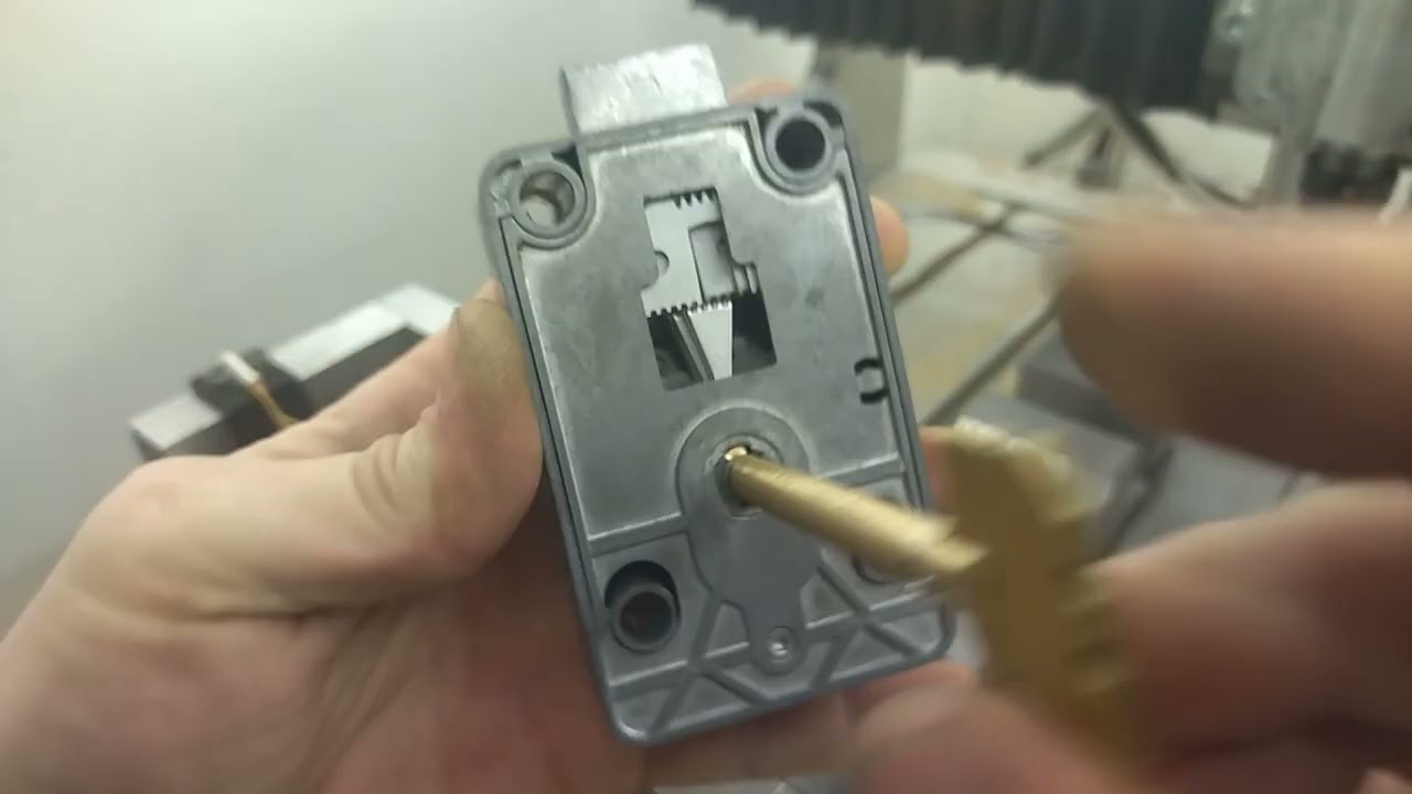 Mauer 70040 VAROS Проверка ключа изготовленного на станке ЧПУ