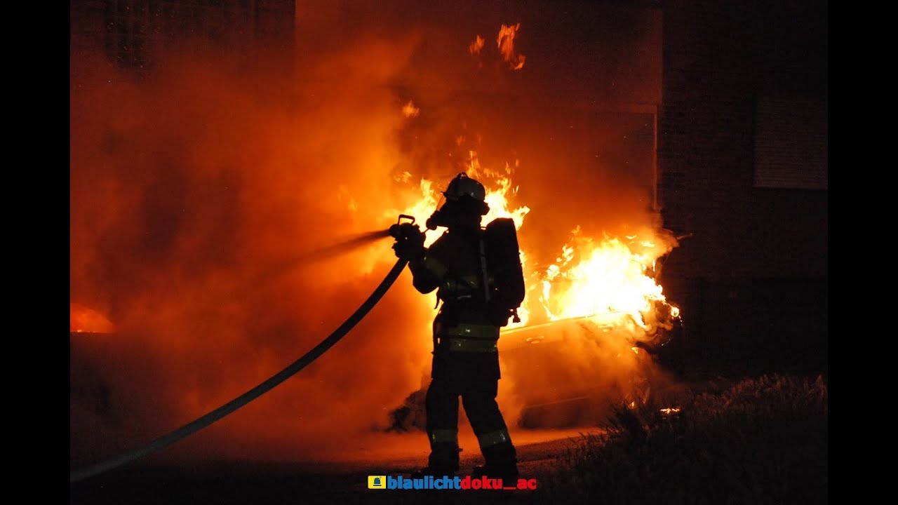 2025-06-14 Eschweiler: PKW in Vollbrand