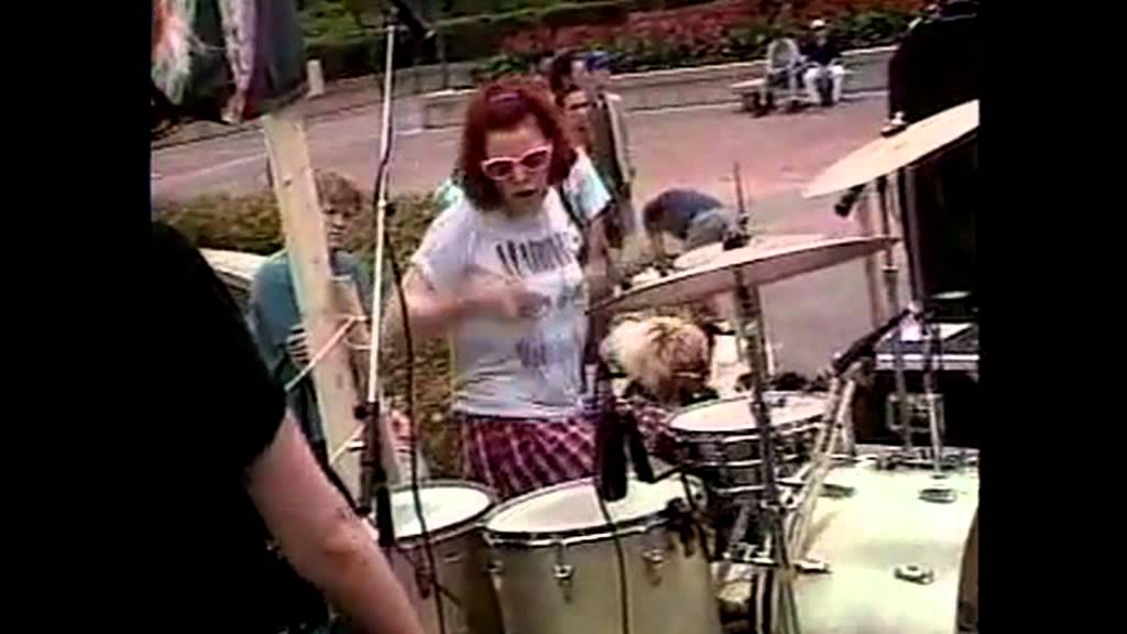 Kurt Cobain - Verse Chorus Verse - The Life and Times Of... Part 4 - 1990
