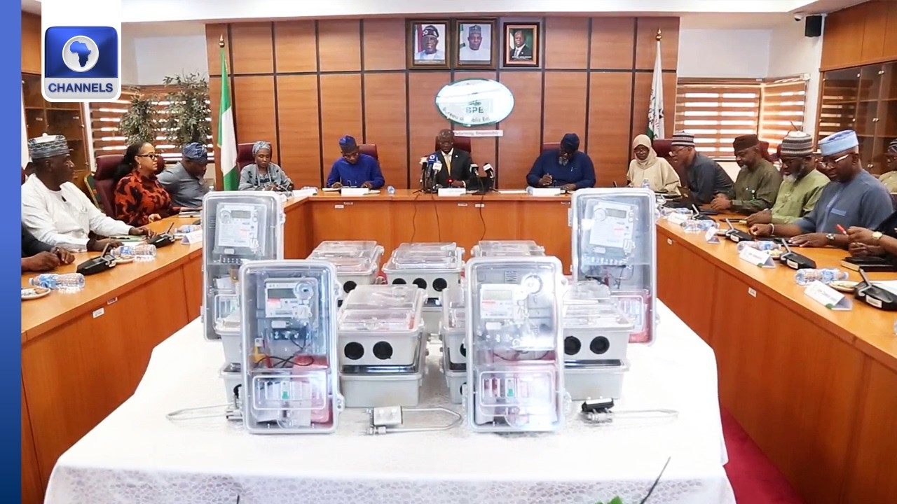 FG To Distribute Electricity Meters Free To Nigerians