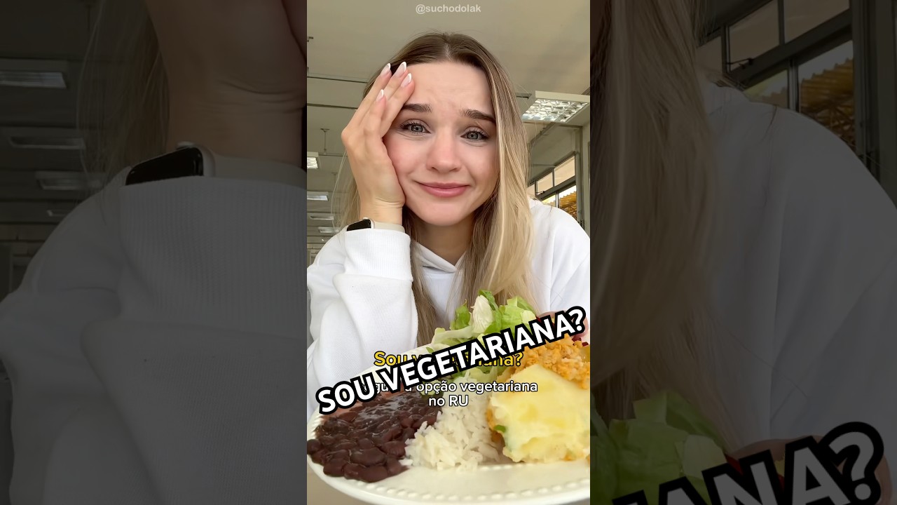 VIREI VEGETARIANA?? Comendo carne de PLANTA no RU 😱😳 #bandejao #comendo #tudoqueeucomo #meninadoru