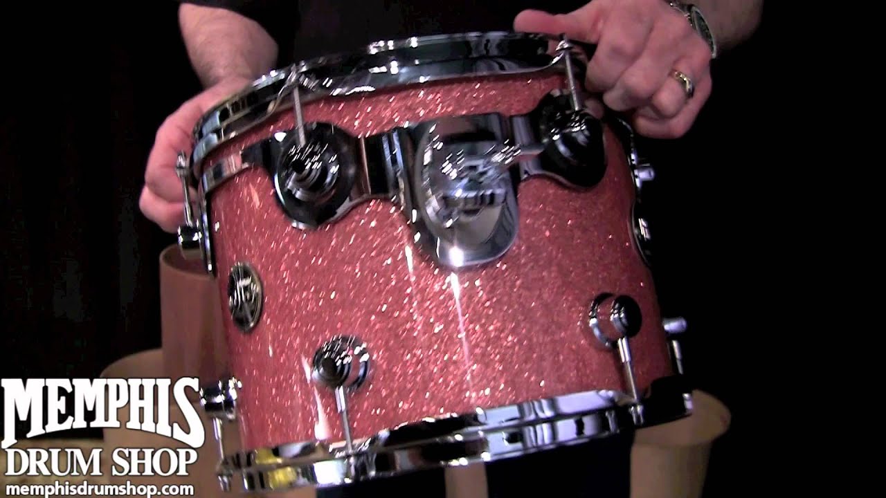 Барабаны серии DW Performance Series с Джоном Гудом и Билли Уордом.