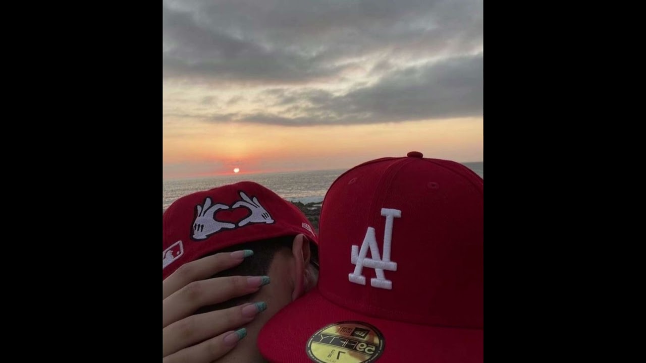 HOTEL - Rauw Alejandro ft. Anuel AA (IA)