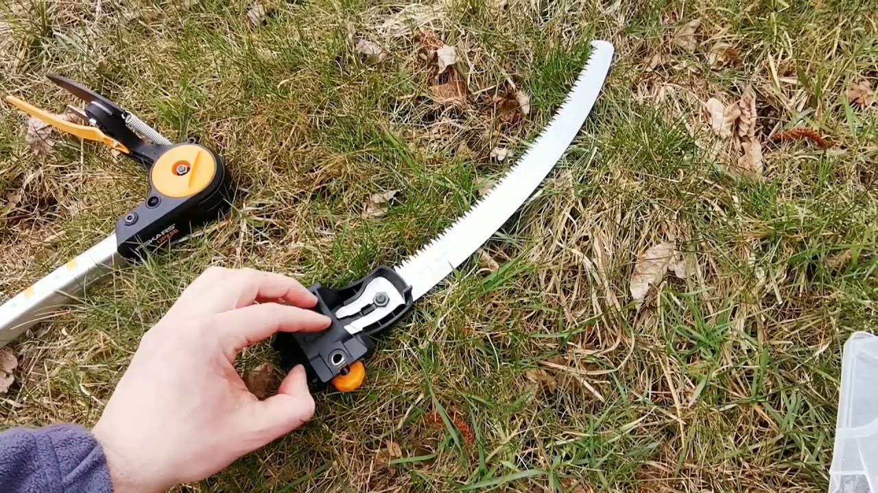 Sekator teleskopowy Fiskars UPX86, piła, cięcie, podcinanie I  UPX86 telescopic secateurs, saw, cut