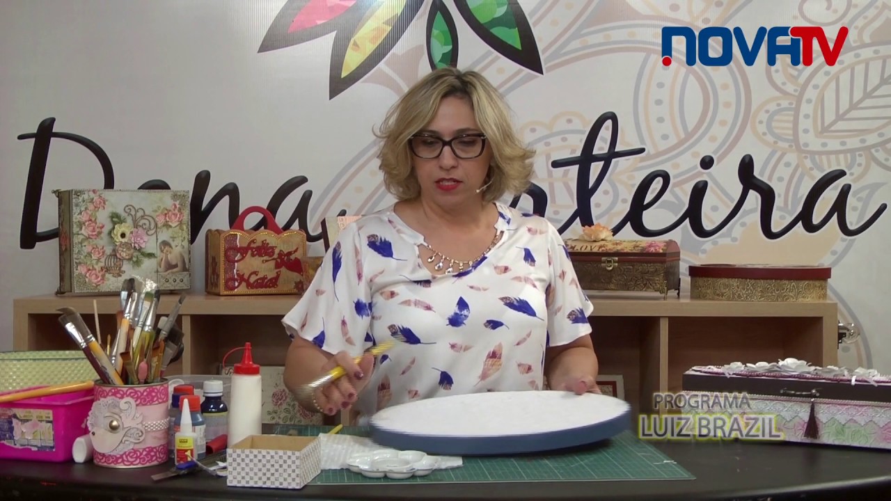 Dona Arteira com Você - 22 Caixa para Relógio Papel Textura com Luz Seca e/ou Betumado