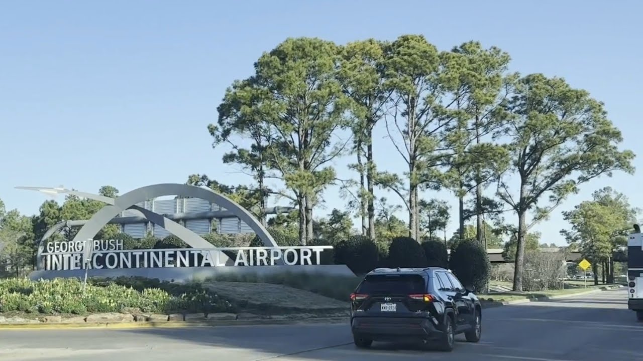 going to George Bush Intercontinental Airport, llendo al Aeropuerto George BUsh intercontinental
