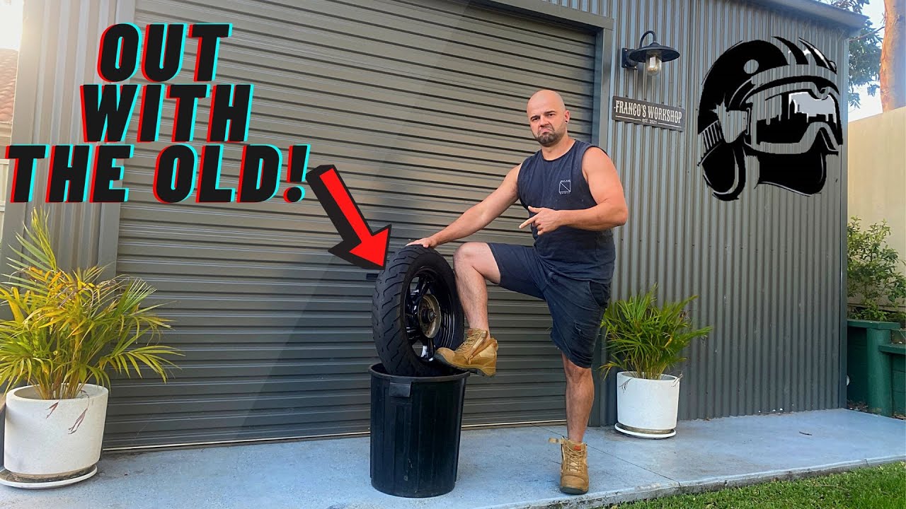HOW TO upgrade the rear wheel of a 1981 XV750 CAFE RACER. Lots of things went WRONG.