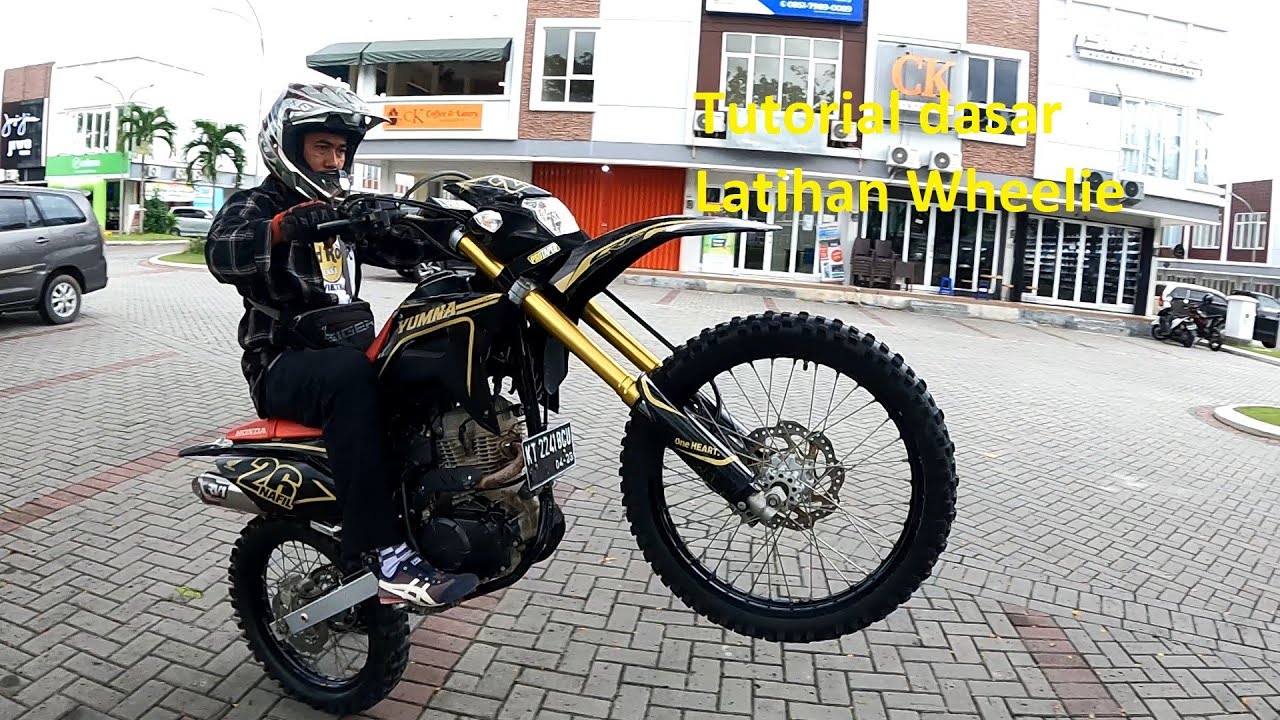 Tutorial cara angkat ban depan untuk Wheelie - crf150L
