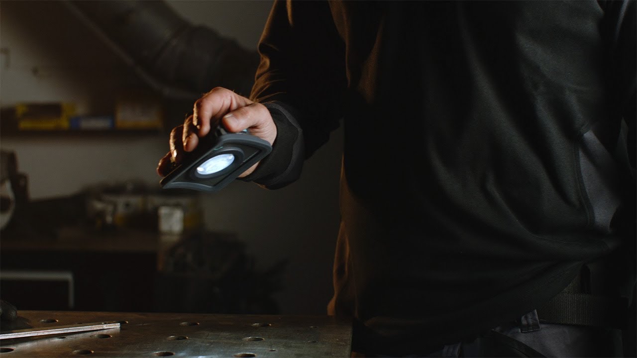 NOVA MINI - Ultra-compact and portable 1000 lumen rechargeable LED work light