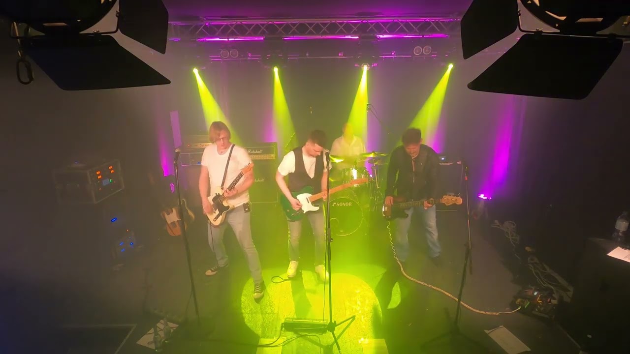Frantic Quo - Roll Over Lay Down (Status Quo Cover 2022)
