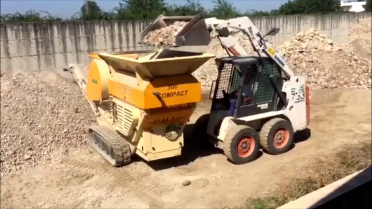 Noleggio frantoio mobile per frantumazione e vagliatura inerti. Co.ge.e. srl