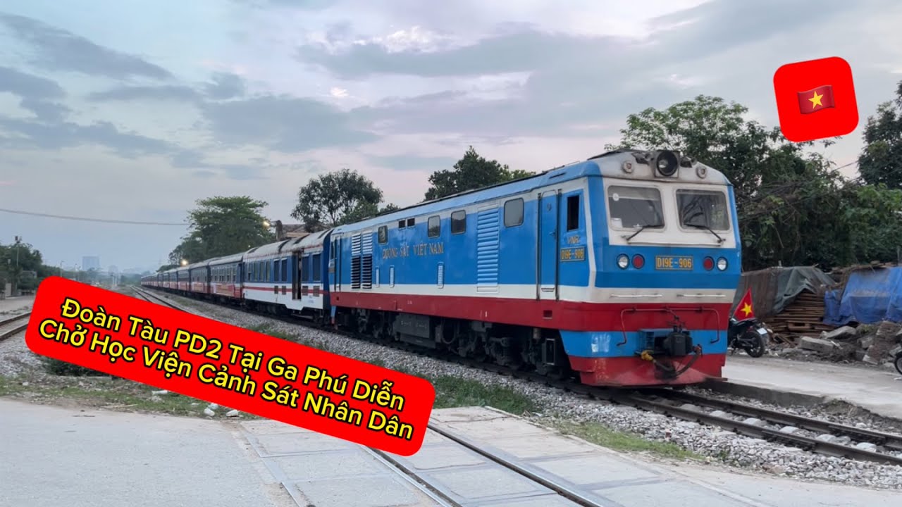 [282] Đoàn tàu chở Công An HVCSND vào Nam nhân ngày 30/4 tại Ga Phú Diễn