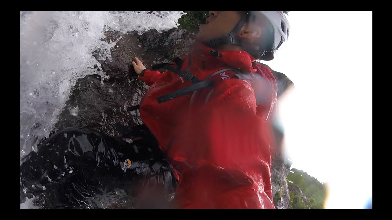 Sawanobori! River trekking Akanuke