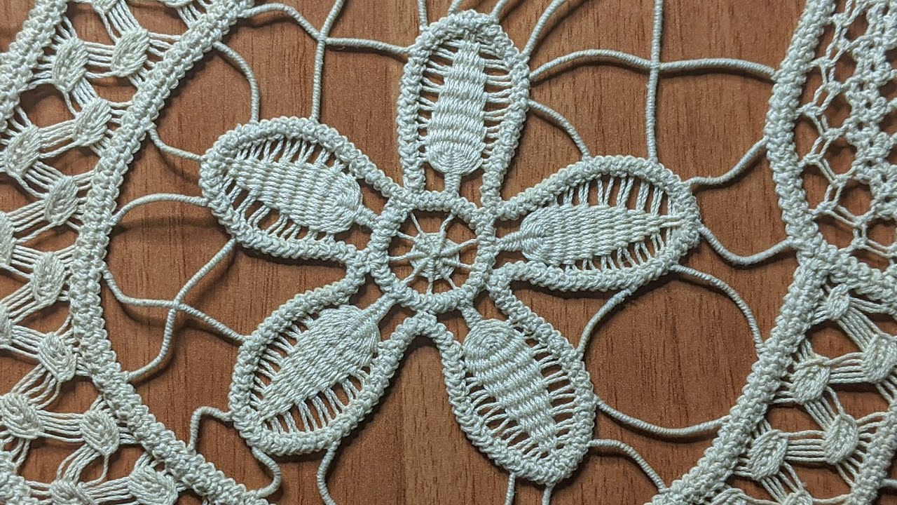 UMPLUTURA PETALE LASETA 35/ ROMANIAN POINT LACE