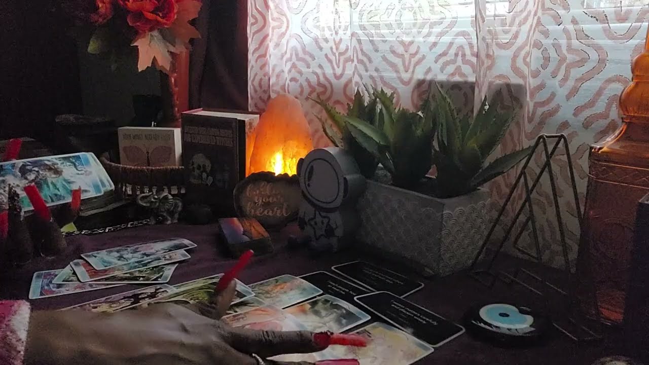 😔У ЭТОГО ЧЕЛОВЕКА ДЕПРЕССИЯ, УЗНАВШЕГО, ЧТО ЕГО ПРИНЕСЛИ В ЖЕРТВУ СВОИ СОБСТВЕННЫЕ «ДРУЗЬЯ» 👁💥