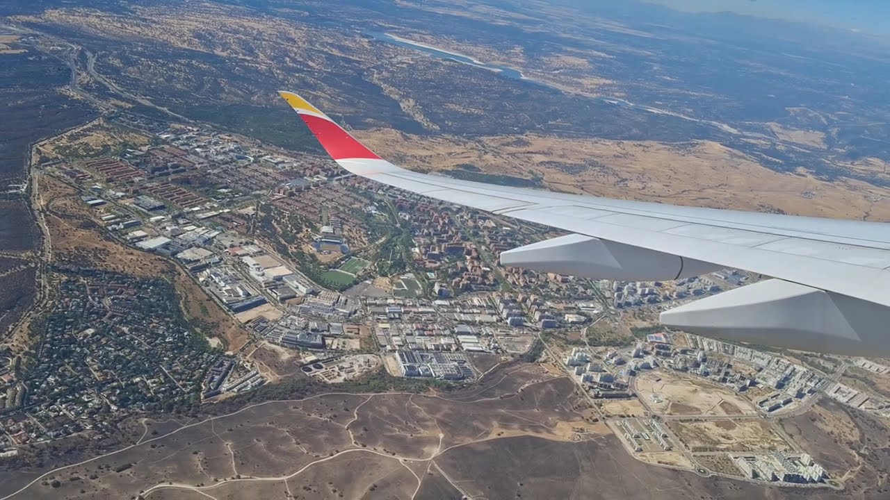 Take Off from Madrid (Spain 🇪🇸) on an Iberia Airbus A350-900 aircraft