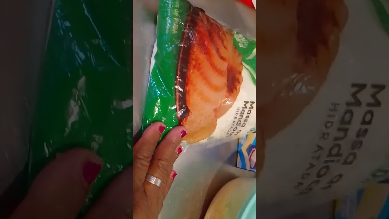 Meu  almoço Toscana assada na AirFryer um arroz um feijão e um bolo de mandioca