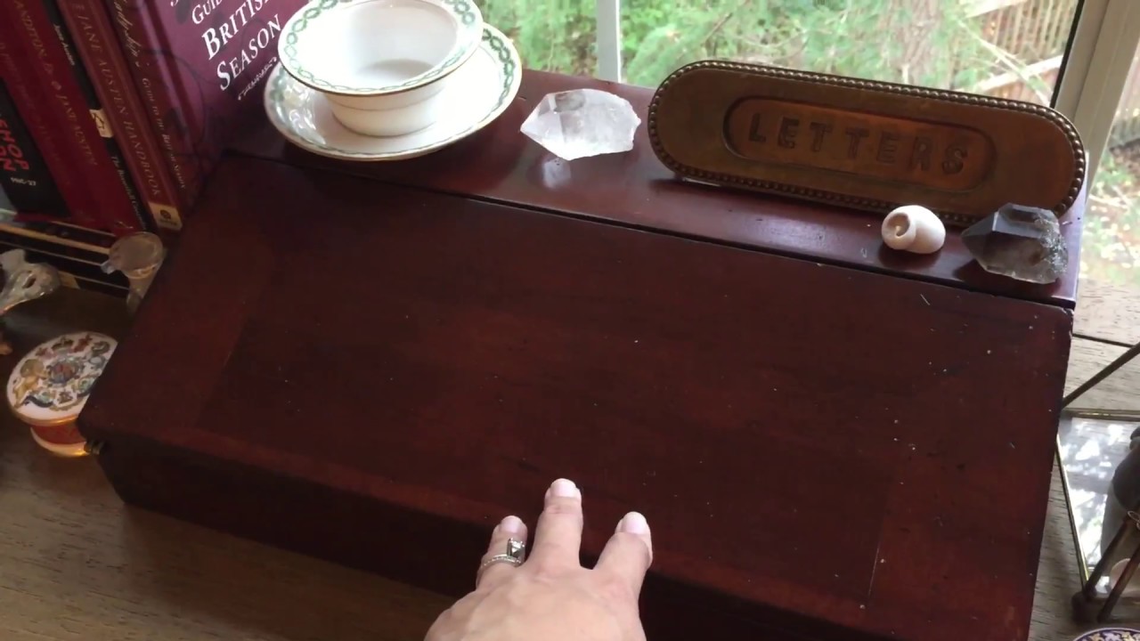 Journal Vlogtober! No. 1 Writing Box Tour | Girl and Quill