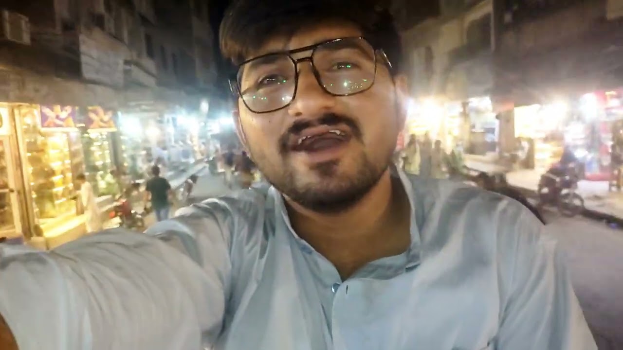 AJ TO REVO KI CHAAT PY BYTHNNA PARA 🤓