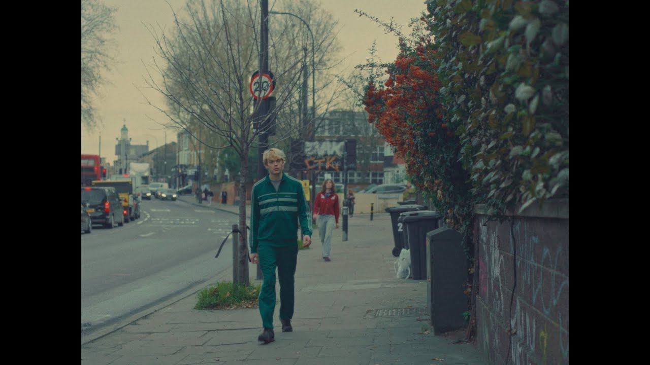 Leo Walrus - Matthew’s Line (Official Music Video)