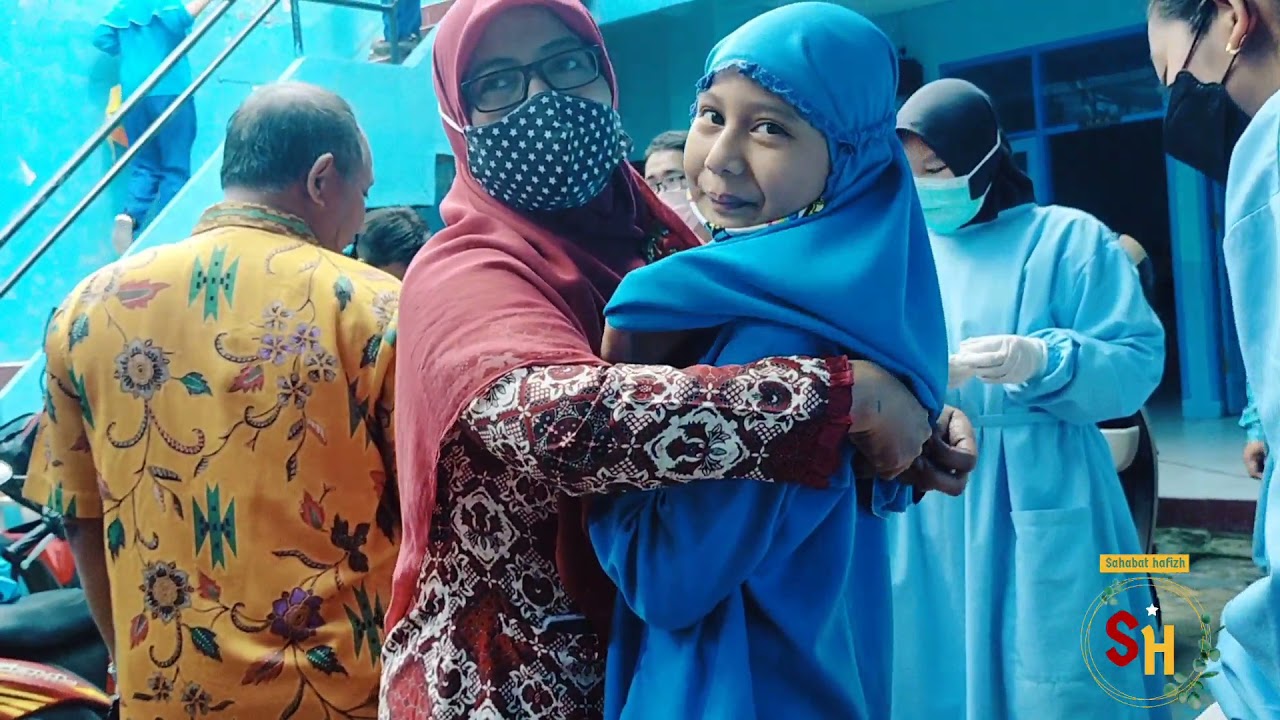 IMUNISASI KELAS 5 SD MUHAMMADIYAH 6 MALANG BY HAFIZH