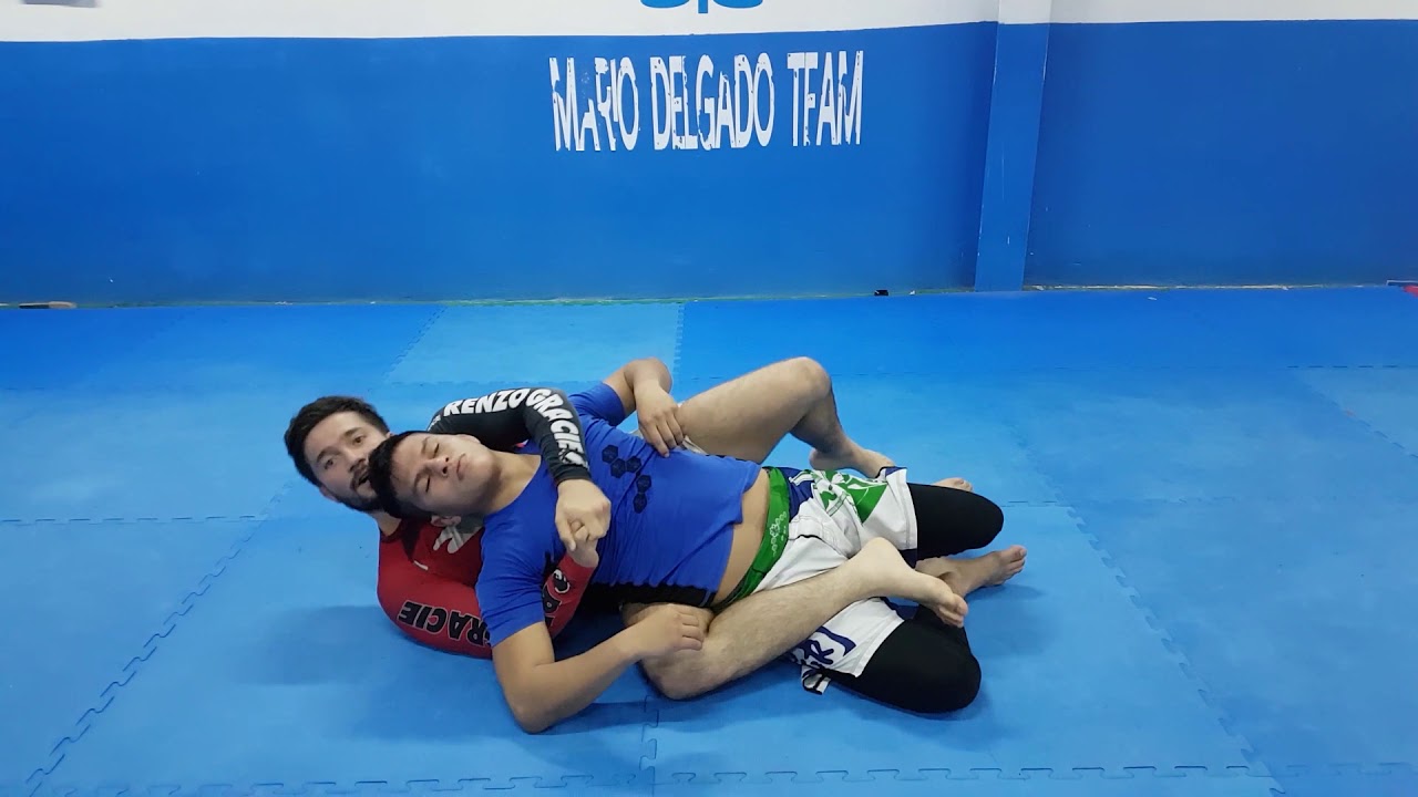 Dos maneras de tomar la espalda y atacar la tortuga en jiu jitsu brasileño y conceptos importantes