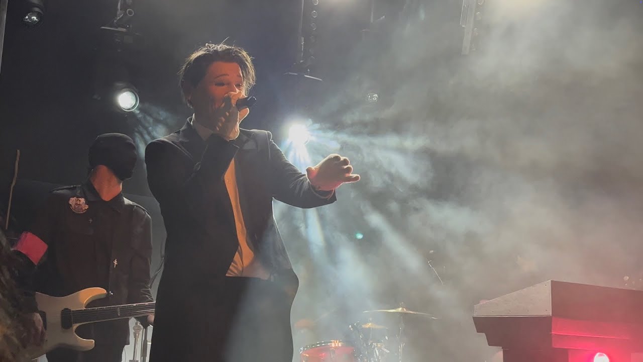 President @ Les Étoiles Paris - In The Name Of The Father - 9 January 2026
