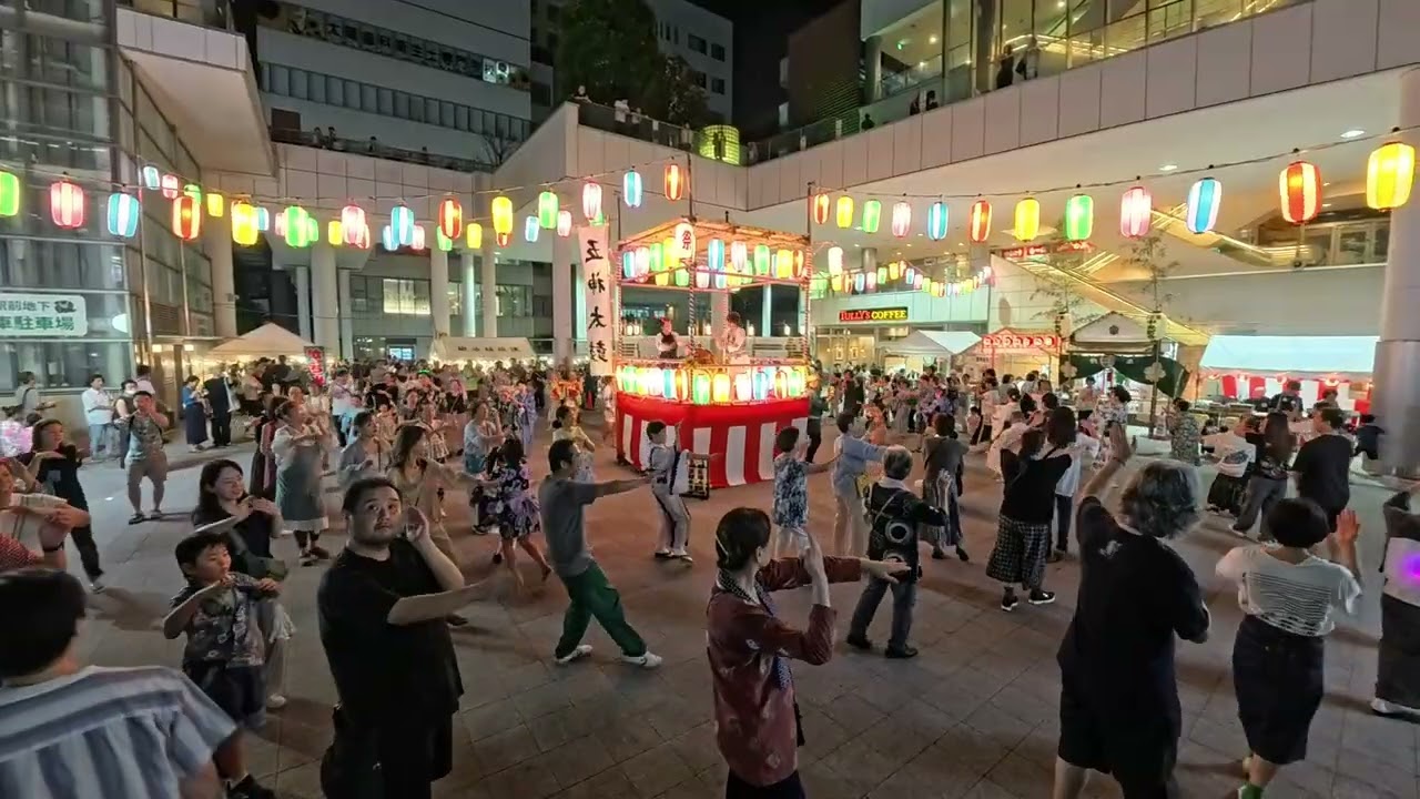 【大東京音頭】（金沢明子橋幸夫）　日暮里諏方神社祭礼納涼盆踊り大会２　日暮里中央町会　日暮里駅前広場　2025年8月23日