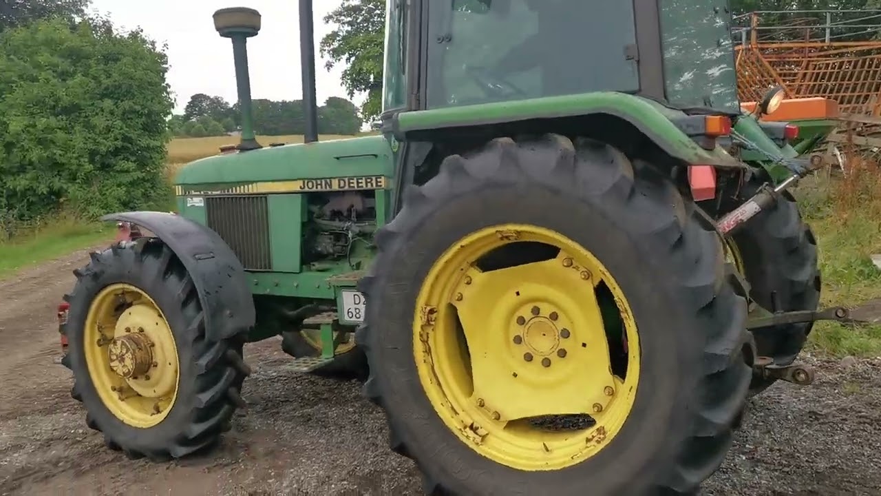 John Deere 2140 4WD traktor /Tractor - 123sold