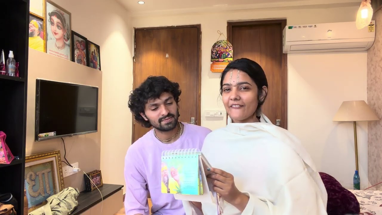 भोले इंसान को रंगने में खूब आनंद आता है #gurukripakevalam 