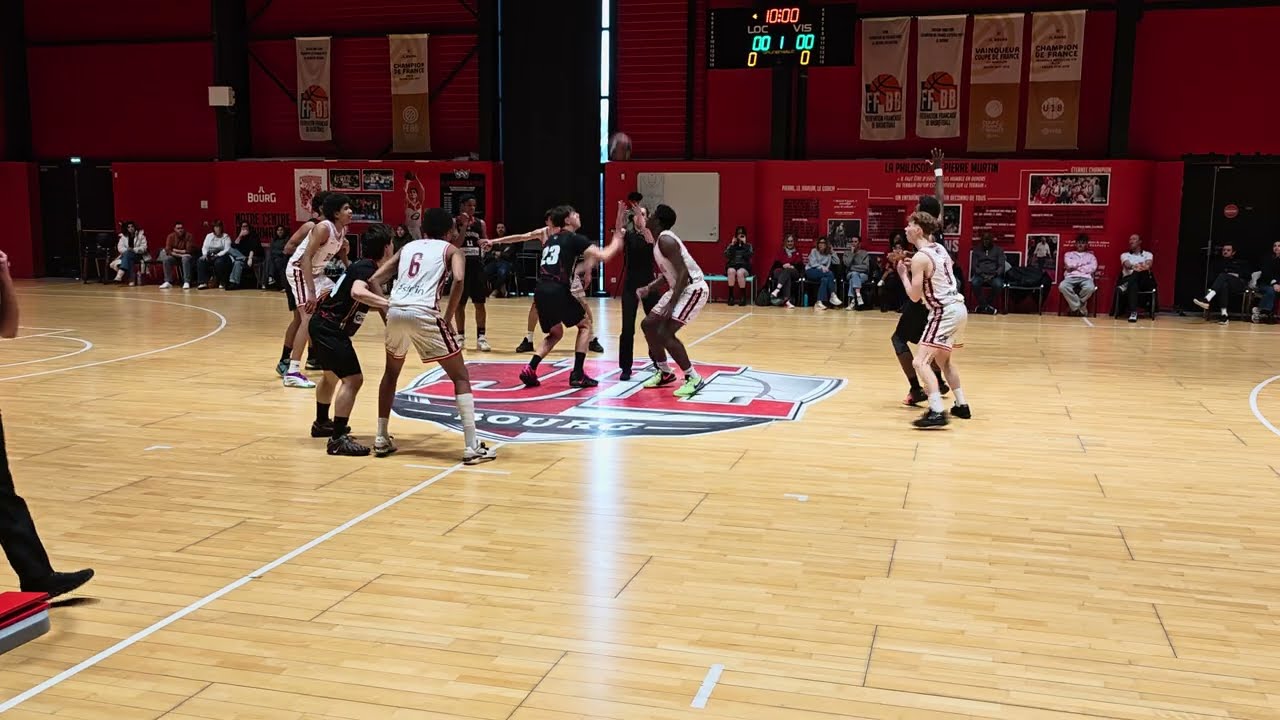 Basket U18 Elite SIG @ JL Bourg - J4 - 1er QT