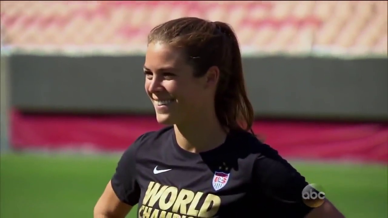 Alex Morgan and Kelley O'Hara on The Bachelor Part 2
