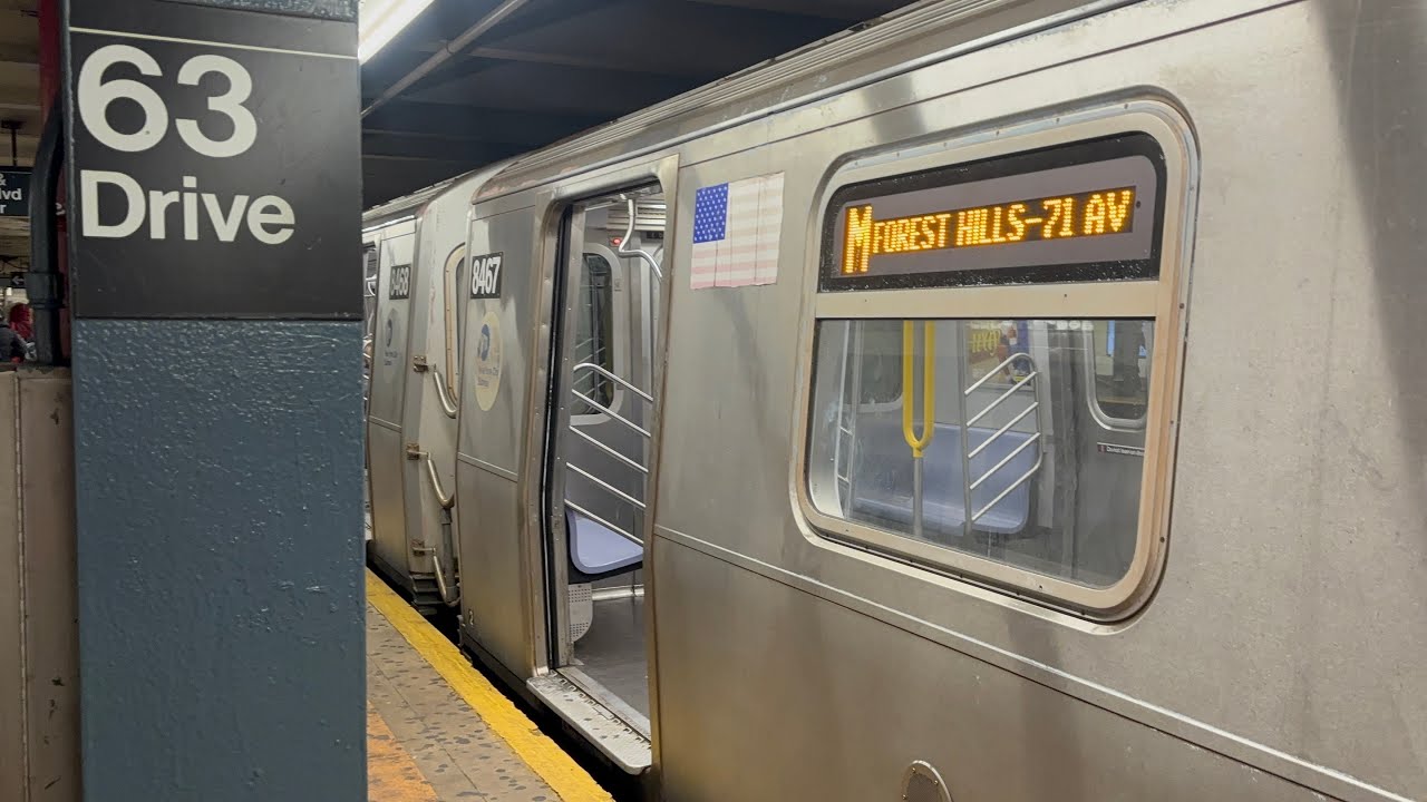 IND Queens Blvd Line: R160/R179 E/F Express and M/R Local trains at 63rd Drive-Rego Park