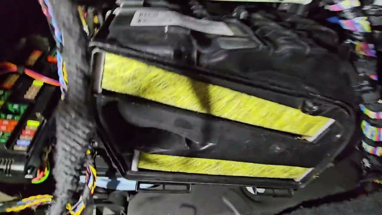 BMW 6 Series F13 - Polen filters replacement