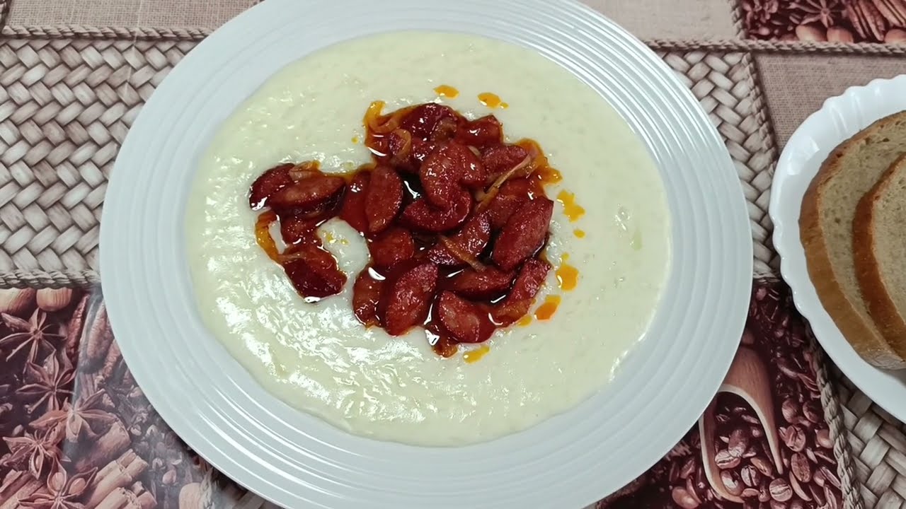 Tekvicový prívarok s klobásou.