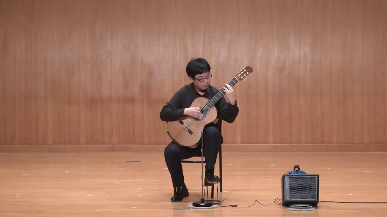 J.S.Bach - Concerto in D minor BWV974 (Adagio) / 황민웅(Guitar)