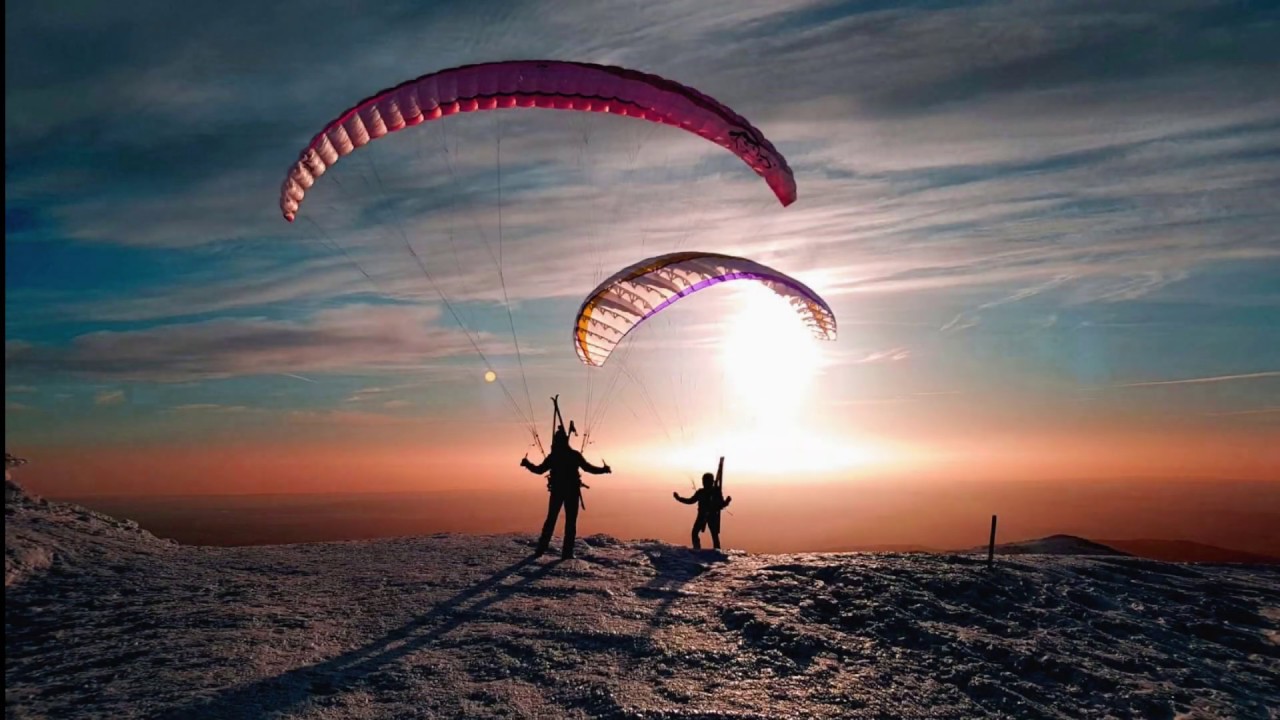 sunset/sunrise paragliding