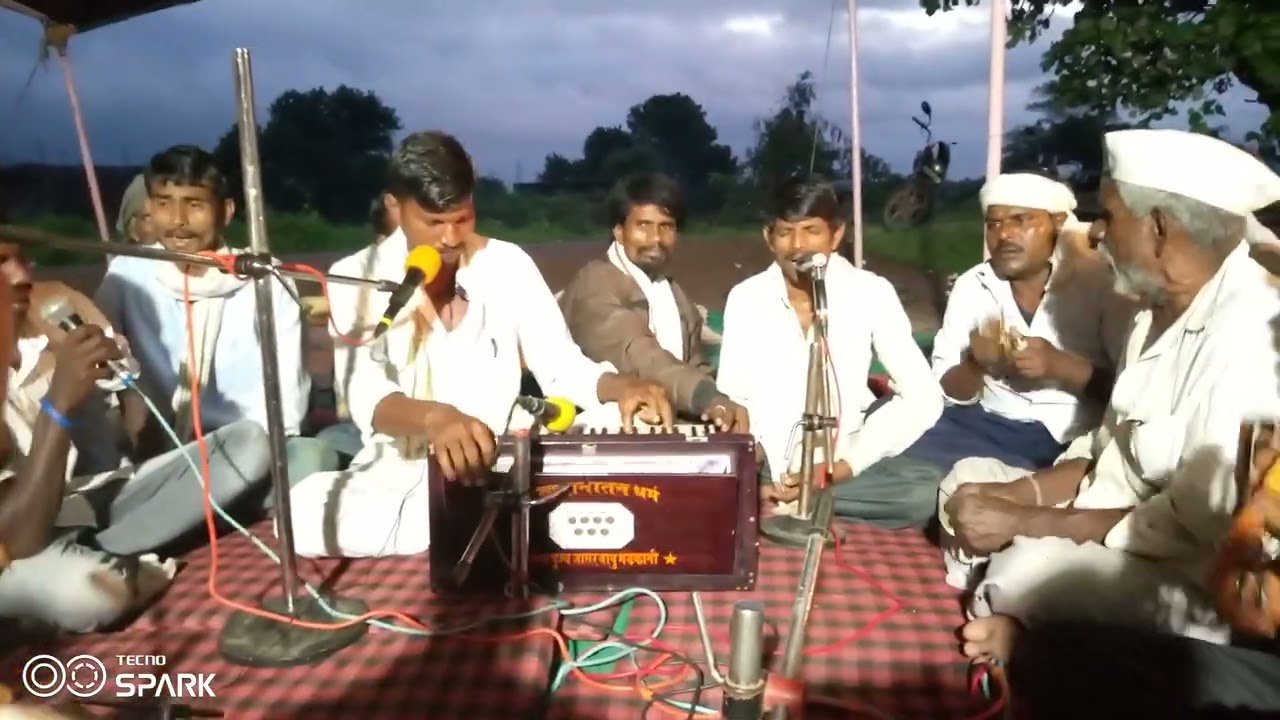भजन अनमोल शब्द गायक गुरुदास मडकानी इस भजन को एक बार जरूर सुनना 🙏🏻🥀🌷🌹🙏🏻👌👌