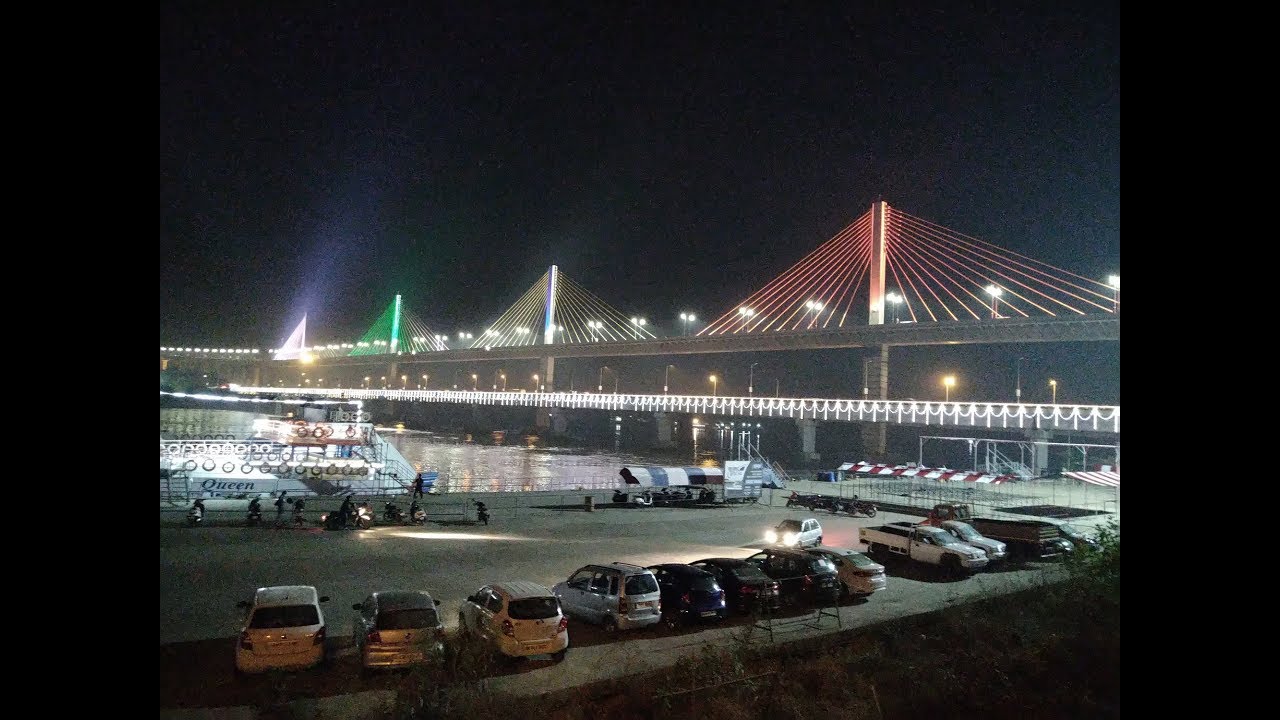 New Mandovi Bridge illuminated at night