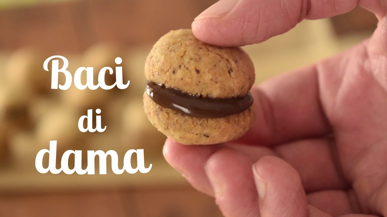 Baci di dama alle nocciole - ricetta facile