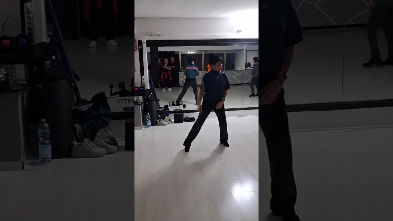 Esibizionista ballo di gruppo..