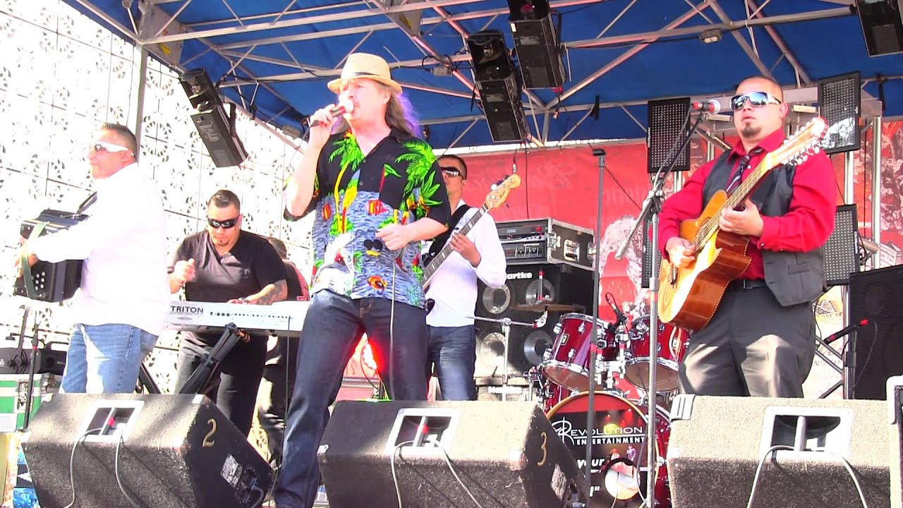 Hugo Guerrero y ConnXcion @ Tejano Fan Fair 2013 in San Antonio,Tx.