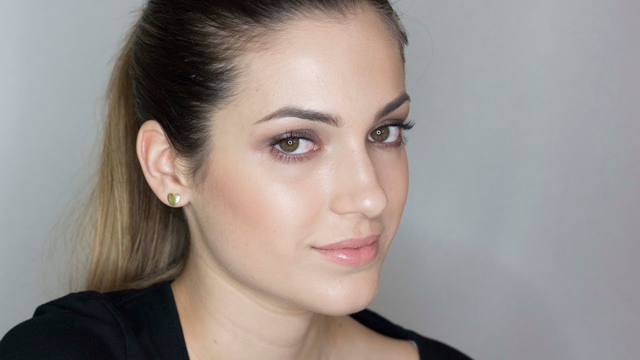 Maquillaje: Taupe illusoire