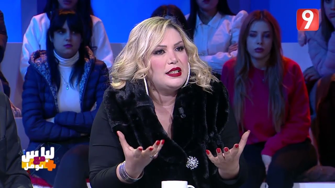 فاتن بتأثر  : مفما حتى حد ينجم يقلي تونس لغتها أقل من بقية اللغات خاطر البلاد هاذي نحبها