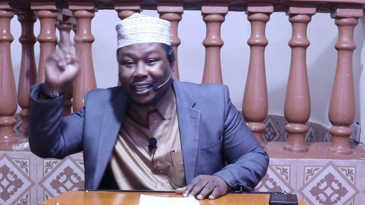 HUKUMU YA KUMSWALIA MTUME KATIKA TASHAHUD