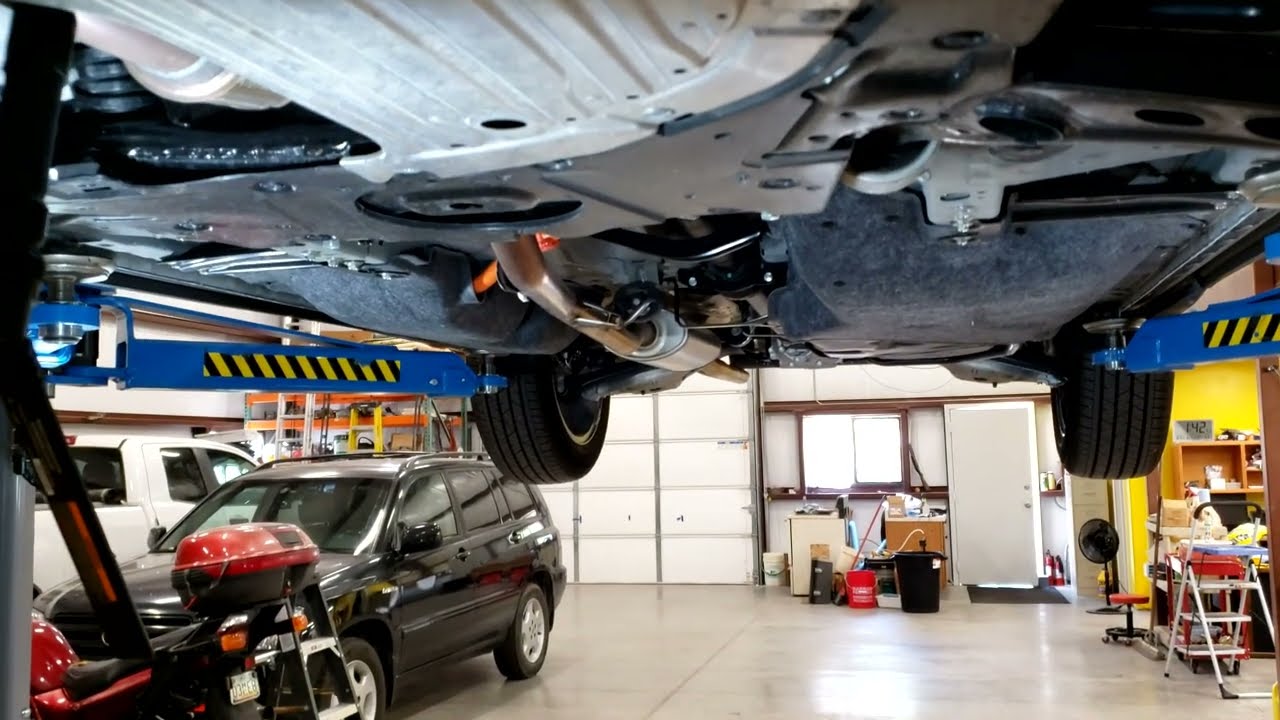 2022 CR V Hybrid Oil Change and Undercarriage view