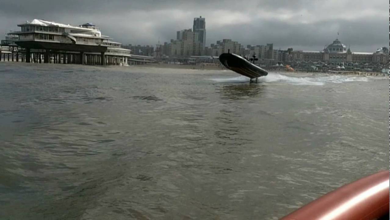 bubbles powerboat scheveningen