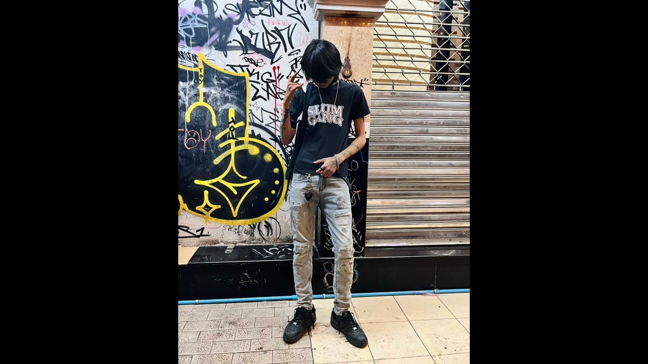 SLUMBOY - จากสลัมสู่ดาว Ft.VICTOR (Prod.RUBISDABEAT)