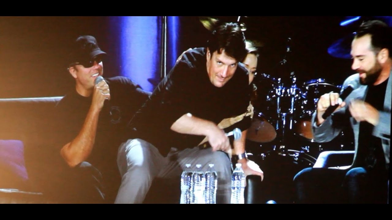 Firefly Panel w/ Nathan Fillion, Adam Baldwin & Summer Glau - Chicago Comic Con