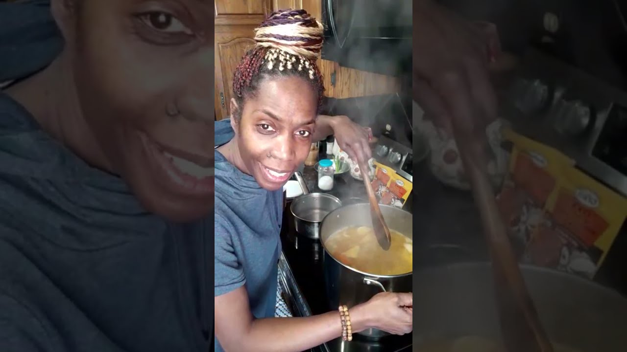 Tamara Smith  is live!